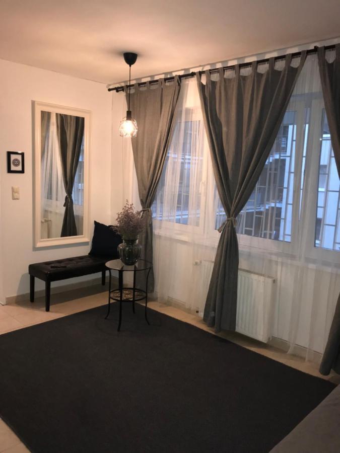 بودابست Downtown Rose Garden Apartments Whit Garage Opcional المظهر الخارجي الصورة